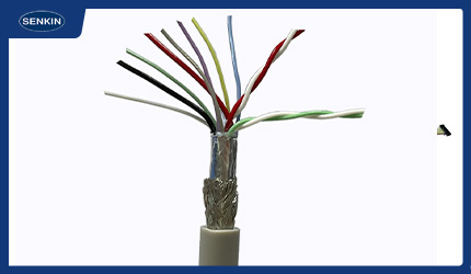 屏蔽电缆组件：原理详解、类型解析与行业应用